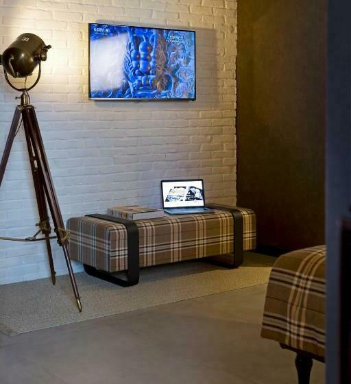 ジュニアスイート, Starhotels Business Palace