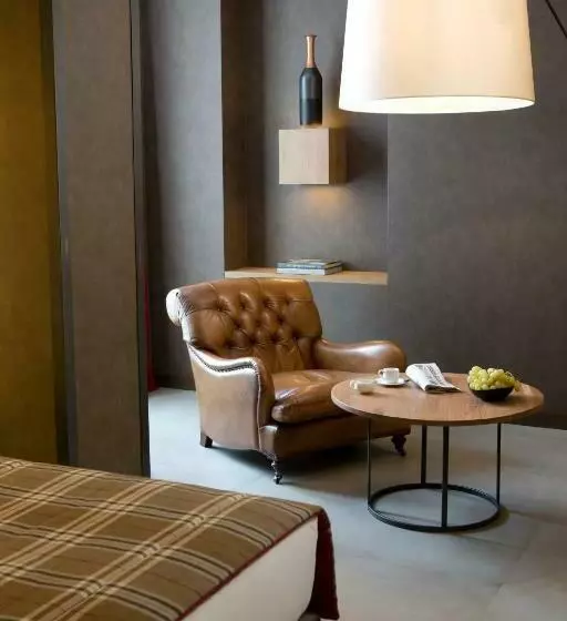 سوییت جونیور, Starhotels Business Palace