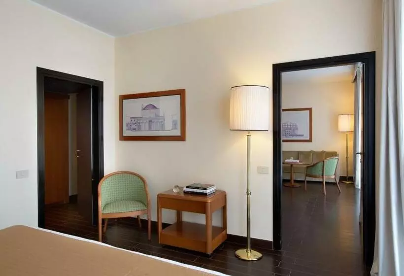سوییت, Starhotels Business Palace