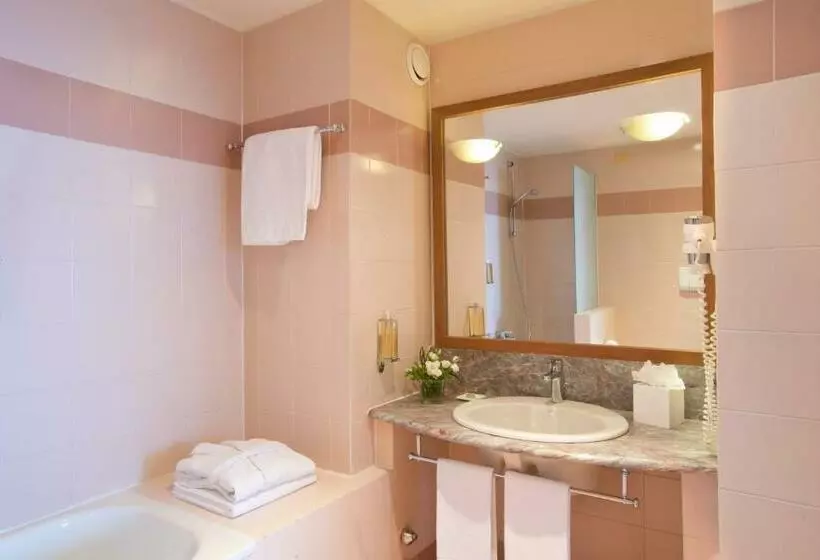 اتاق سوپریور سه تخته, Starhotels Business Palace