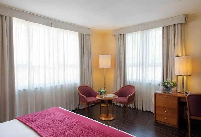 اتاق اجرایی, Starhotels Business Palace