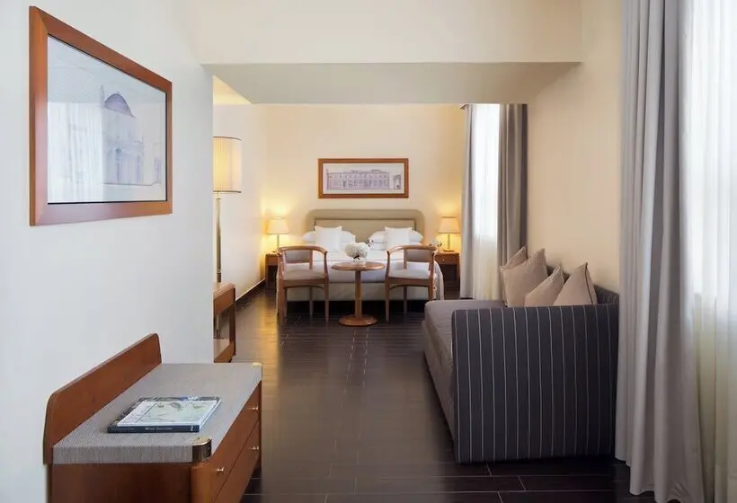 اتاق اجرایی, Starhotels Business Palace