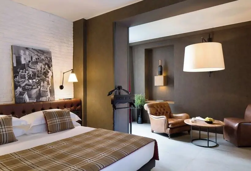 سوییت جونیور, Starhotels Business Palace