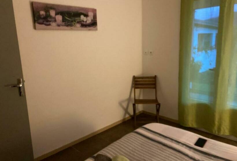 اتاق استاندارد, Au Coeur De La Cascade Biberon