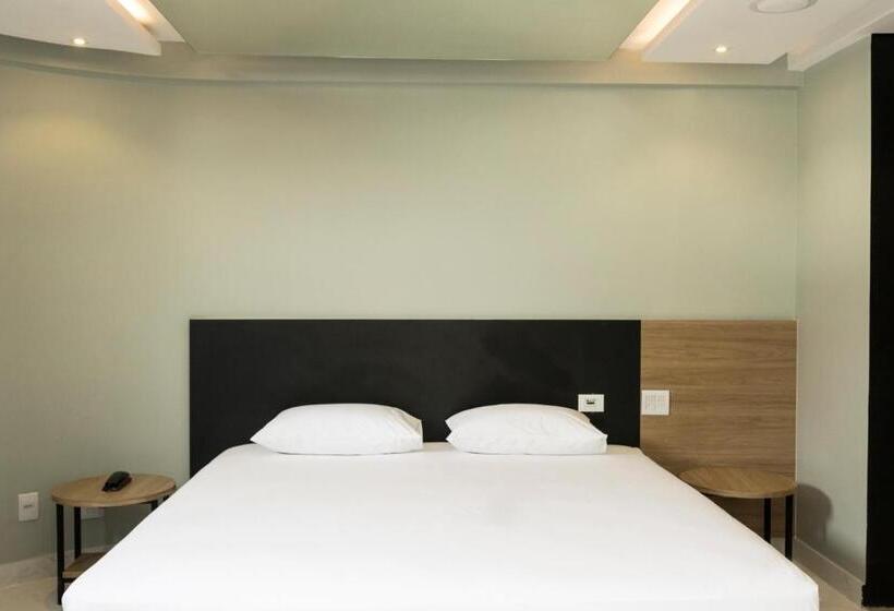 سوییت لوکس, Drops Motel Brasília