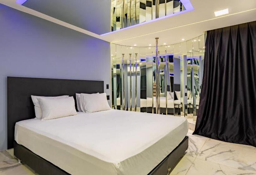 استودیوی استاندارد, Drops Motel Brasília