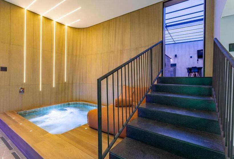 سوییت با استخر, Drops Motel Brasília