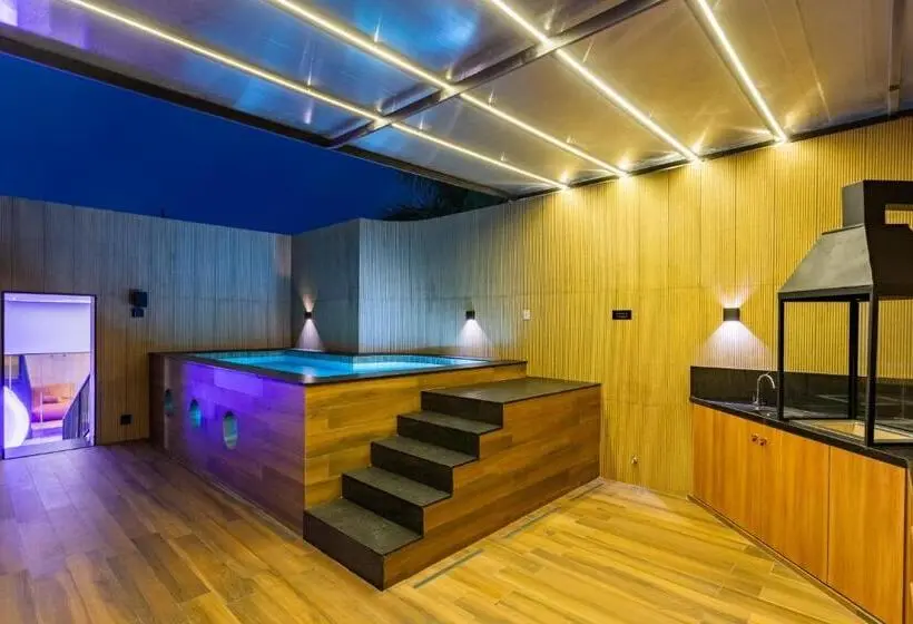 Suite with Pool, Drops Motel Brasília
