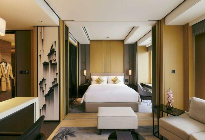 Номер Superior, Kempinski Residences Guangzhou   Free Shuttle Between Hotel And Exhibition Center During Canton Fair