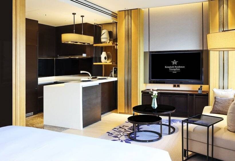 Номер Superior, Kempinski Residences Guangzhou   Free Shuttle Between Hotel And Exhibition Center During Canton Fair