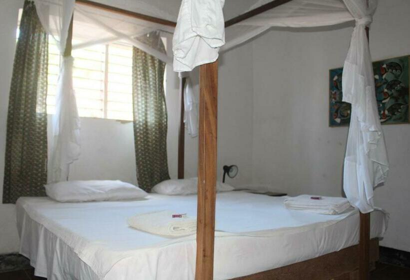 חדר סטנדרט חדר אמבטיה משותף, Ten Degrees South