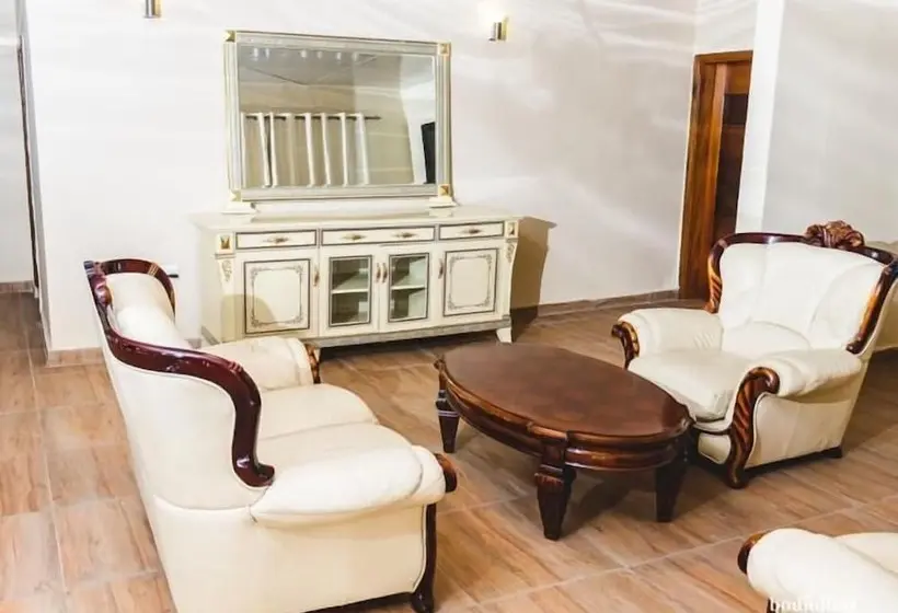اتاق لوکس, Nimi Beach Resort