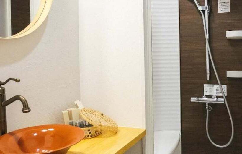 스탠다드 트리플 룸, Miyajima Shiro