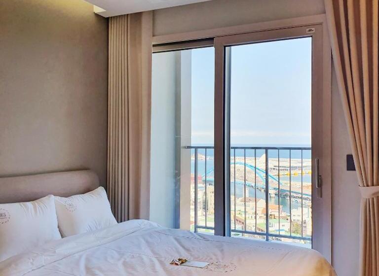 Номер Стандарт Вид на Море, World State Hotel Sokcho