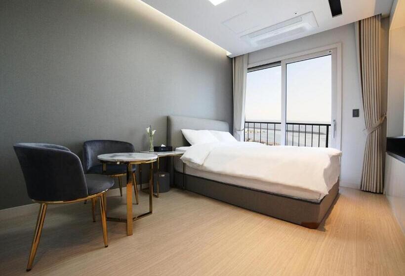 Номер Стандарт Вид на Море, World State Hotel Sokcho