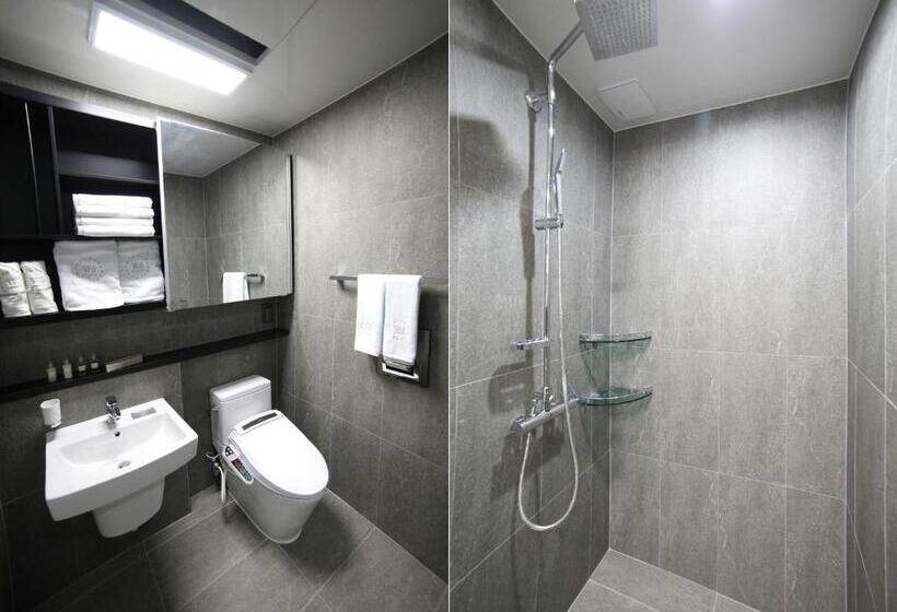 Номер Стандарт Вид на Горы, World State Hotel Sokcho