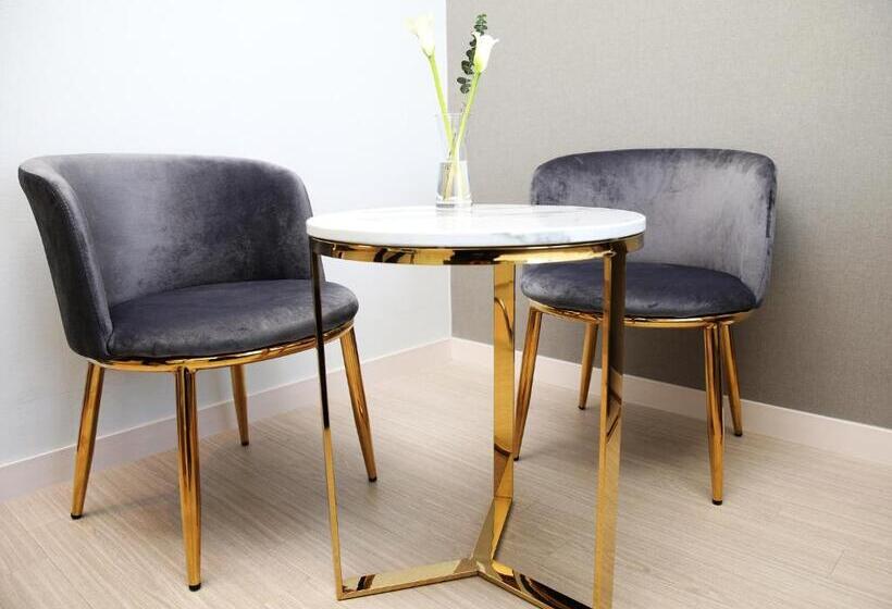 غرفة قياسية مطلّة علي البحيرة, World State Hotel Sokcho