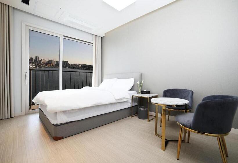 Номер Стандарт Вид на Озеро, World State Hotel Sokcho