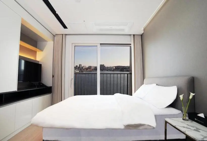 اتاق استاندارد با چشمانداز دریاچه, World State Hotel Sokcho