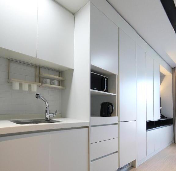 إستوديو قياسى, World State Hotel Sokcho