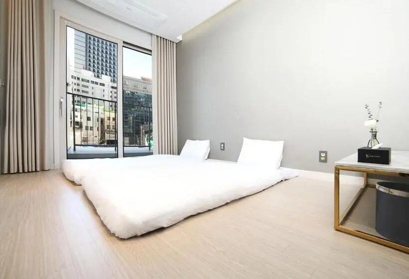 استودیوی استاندارد, World State Hotel Sokcho