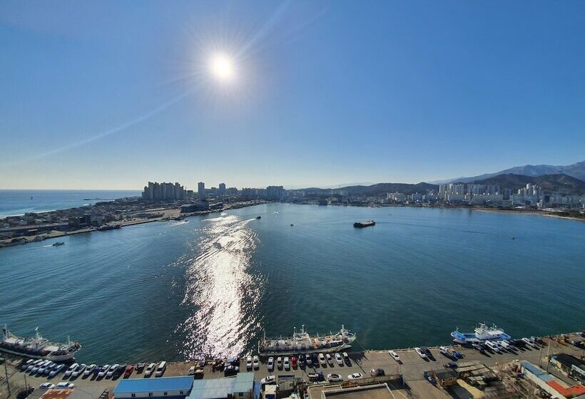 Номер Стандарт Вид на Озеро, World State Hotel Sokcho