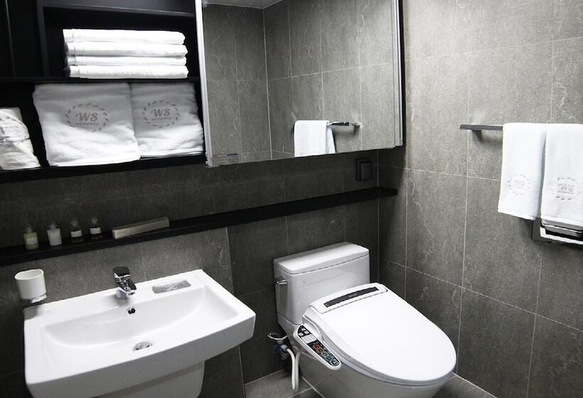 Номер Стандарт Вид на Озеро, World State Hotel Sokcho