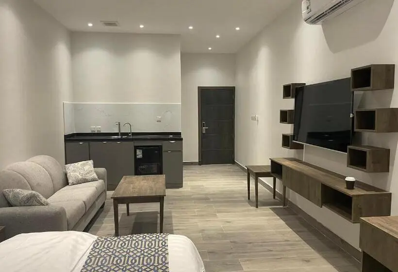 デラックススタジオ, Anan Suites
