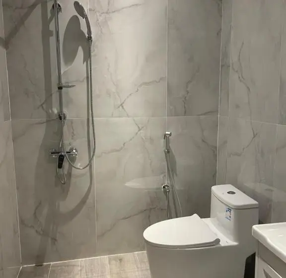 デラックススタジオ, Anan Suites