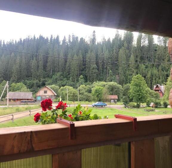 سوییت خانوادگی, Katerina