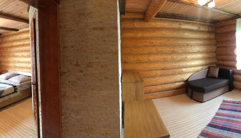 سوئیت جونیور خانوادگی, Katerina