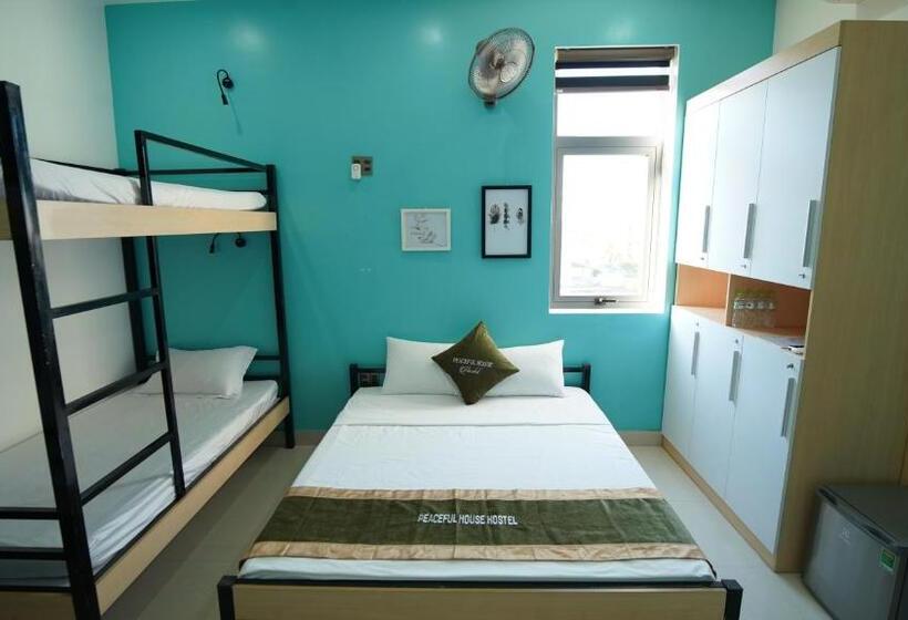 اتاق خانوادگی, Peaceful House Hostel