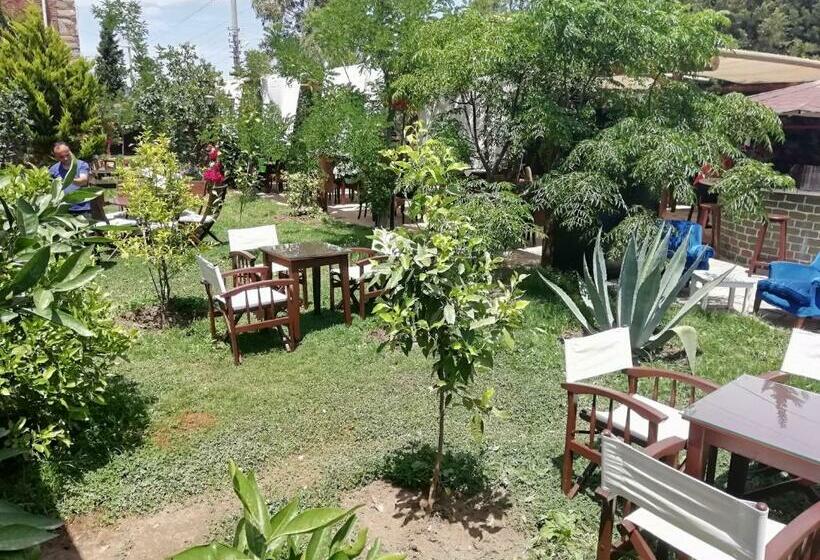 带园景的单人房, Green House Boğaziçi – Dodo House