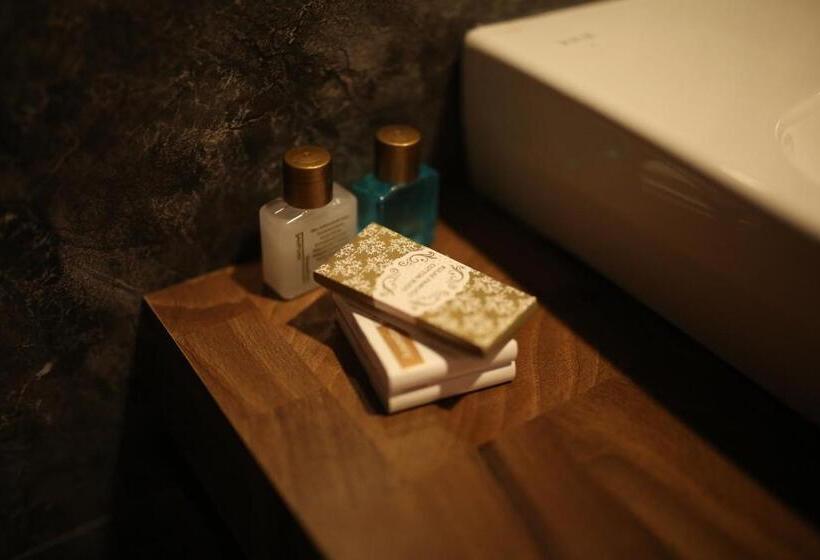 Номер Deluxe Кровать Кинг, Ladik
