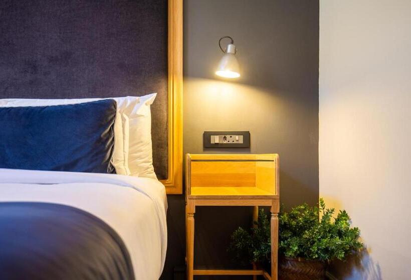 シティビューのデラックスルーム, Old Bank Hotel Lion Roars Hotels & Lodges