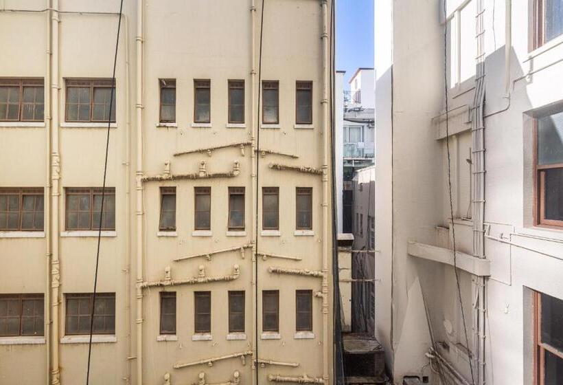 シティビューのデラックスルーム, Old Bank Hotel Lion Roars Hotels & Lodges