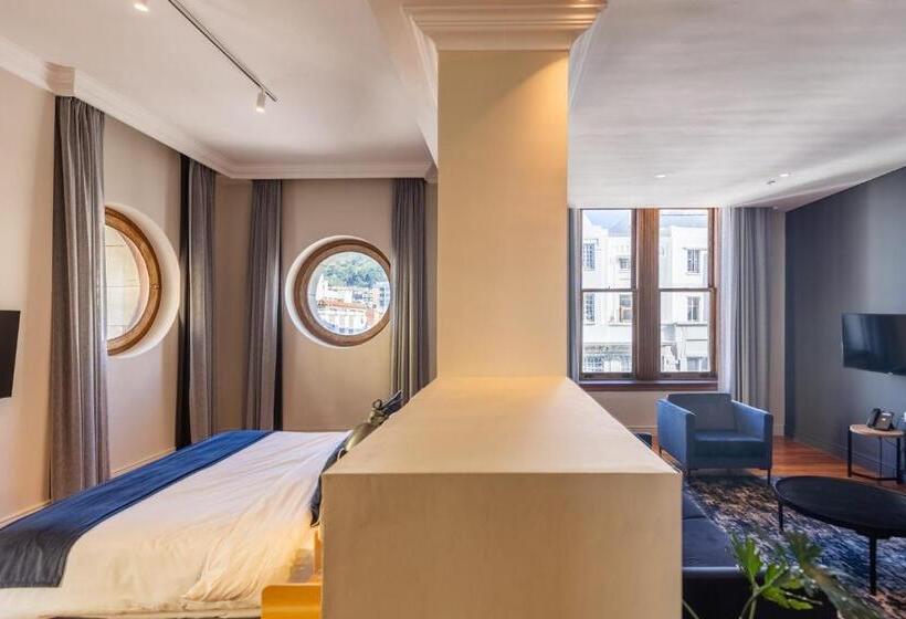 プレジデントスイートルーム, Old Bank Hotel Lion Roars Hotels & Lodges