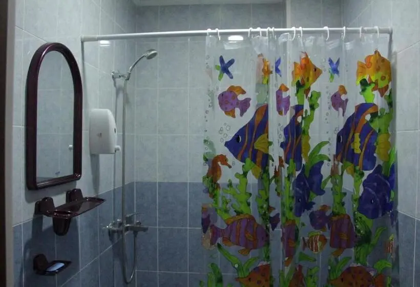 اتاق اکونومی, Snow Leopard Hostel