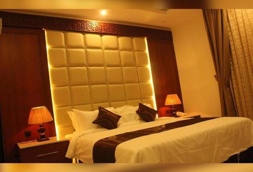 סטודיו דלוקס, نزل خيال للشقق المخدومة