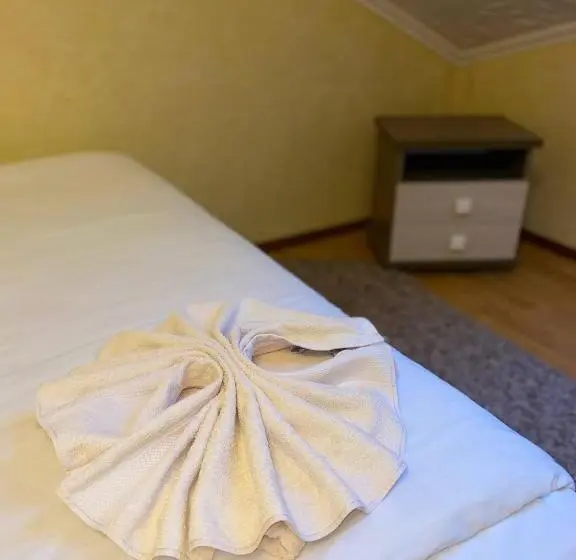 スーペリアの４人部屋, Trio Hotel Restaurant
