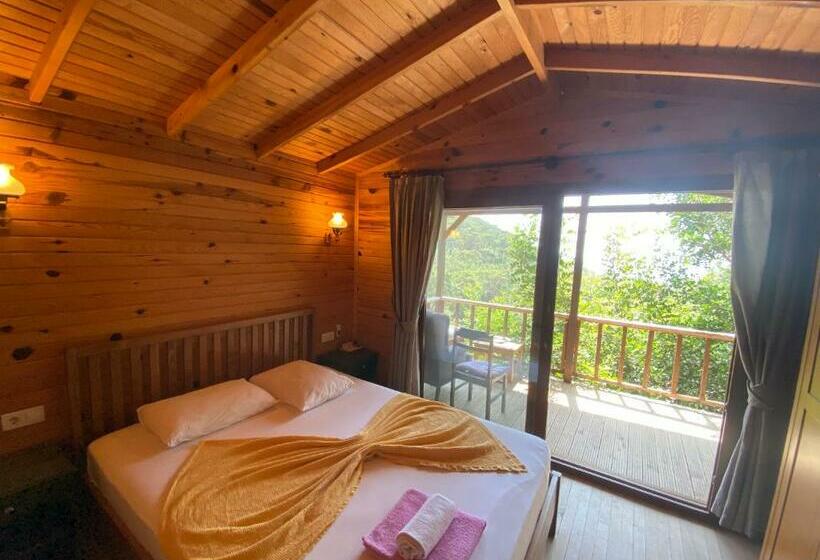 בקתה דלוקס, Casa Roja