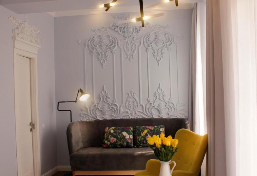 سوییت با چشم‌انداز دریا, Boutique Hotel Apsuana Rose