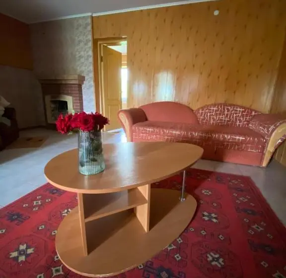 Quarto Familiar, Constancia