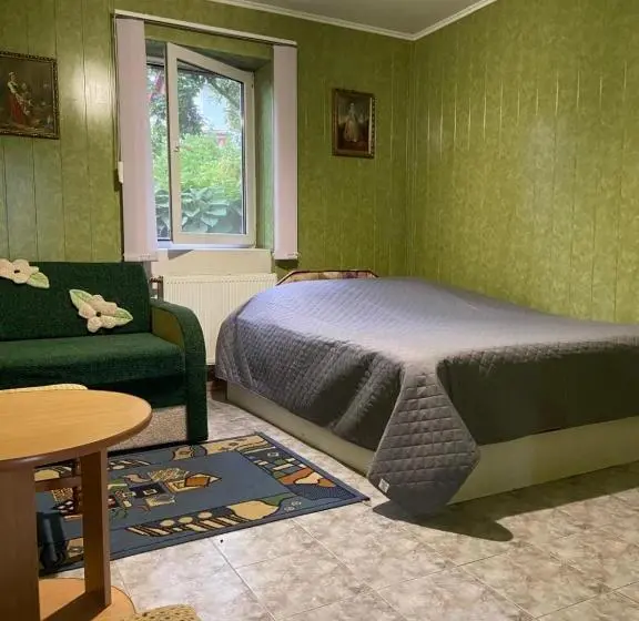 Quarto Triplo Estandar, Constancia