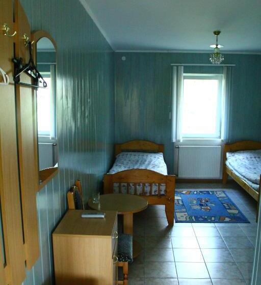 اتاق استاندارد سه تخته با چشمانداز باغ, Constancia