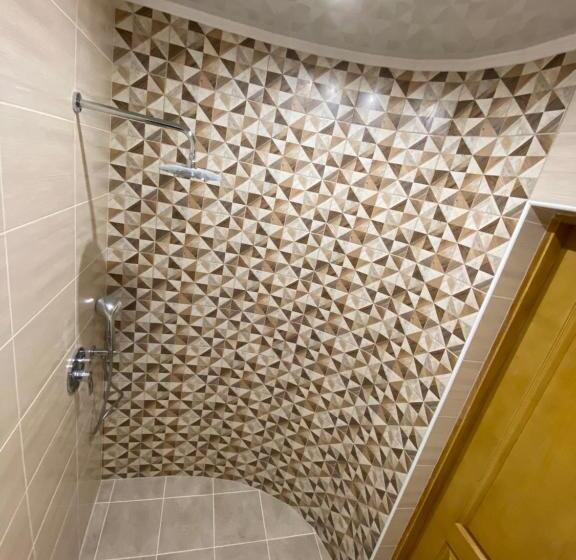 اتاق سوپریور با تخت بزرگ, Constancia