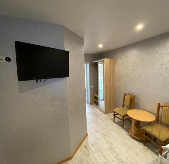 اتاق سوپریور, Constancia