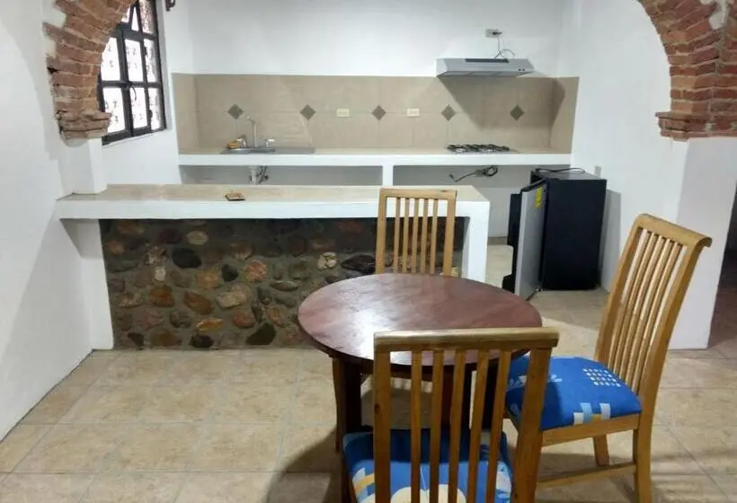 آپارتمان 1 خوابه, Hacienda Morales