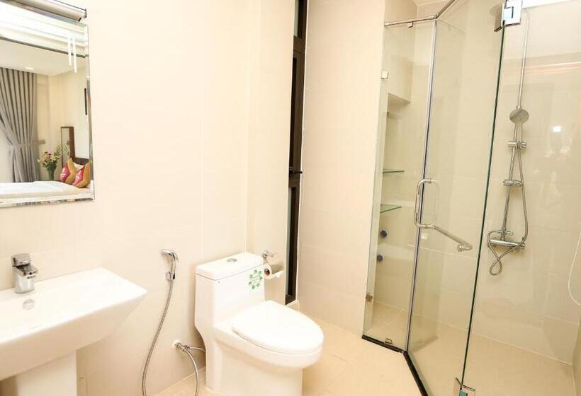 سوییت با چشم‌انداز دریا, Hacom Galaxy