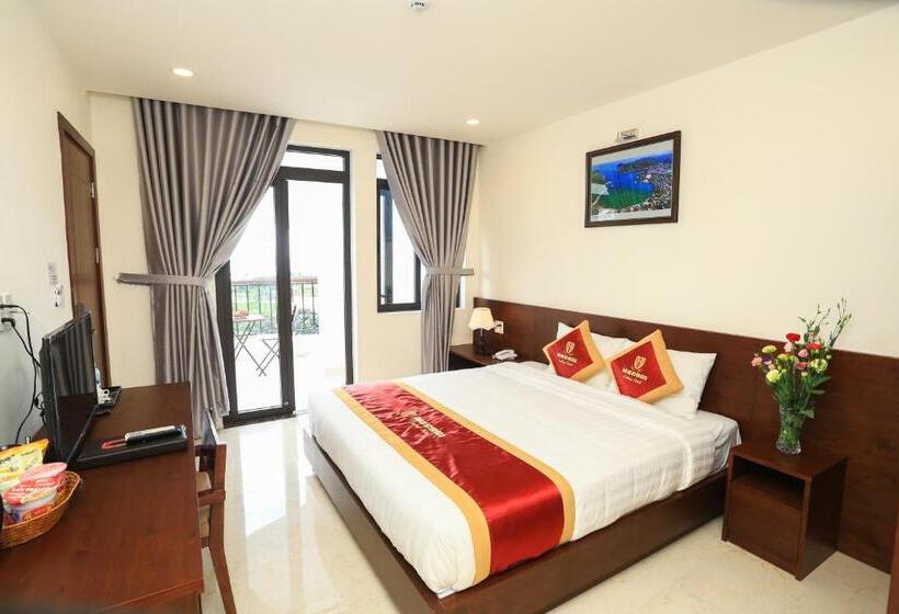 سوییت با چشم‌انداز دریا, Hacom Galaxy